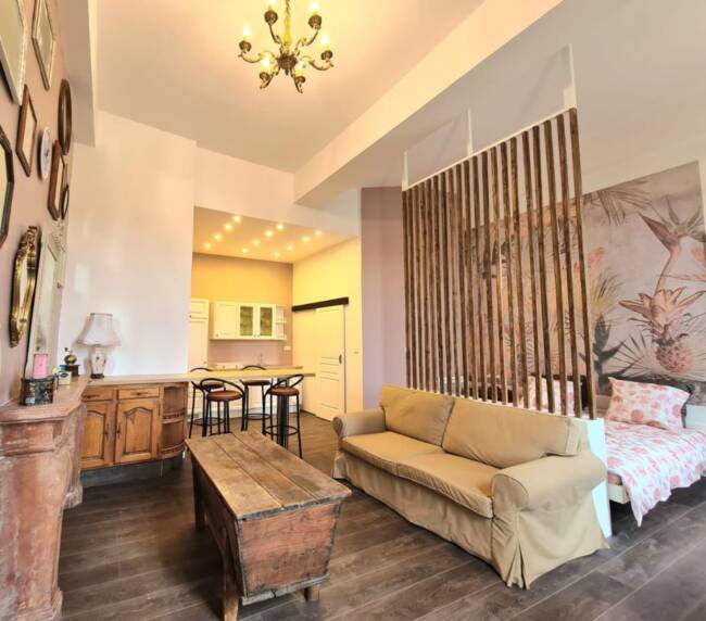 Chateau-de-gorze_gite_la-chapelle_intérieur