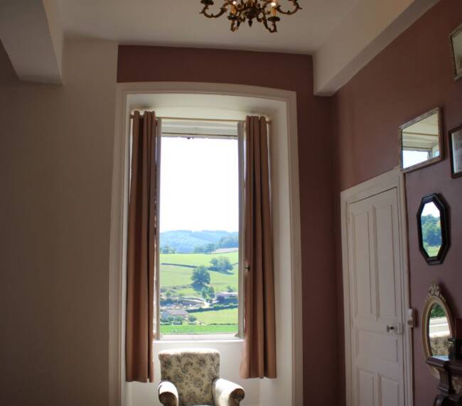 Chateau-de-gorze_gite_la-chapelle_vue