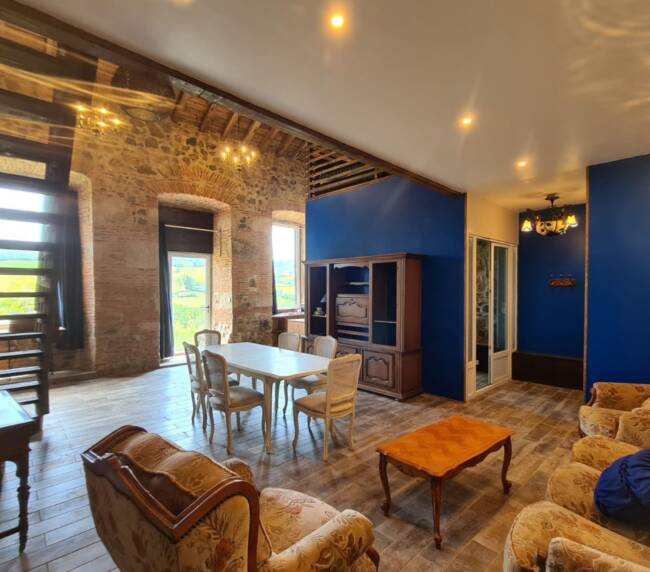 Chateau-de-gorze_gite_le-village